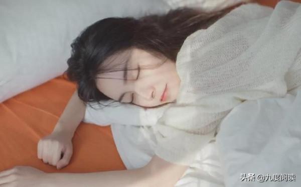 她到死才發現,她感恩的後媽其實才是最蛇蠍心腸的那一個 她到死才發現,她感恩的後媽其實才是最蛇蠍心腸的那一個