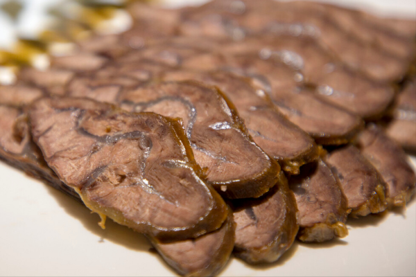 做醬牛肉還用焯水嗎?不需要,記住“1醃2泡”竅門,軟爛又入味 做醬牛肉還用焯水嗎?不需要,記住“1醃2泡”竅門,軟爛又入味