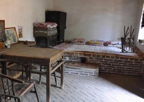 父親粗布上衣裡邊的兩隻大布兜&mdash;&mdash;凌晨的秘密