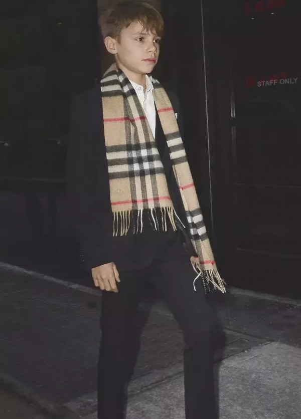 貝克漢姆的兒子也長殘了？網友吐槽：簡直避開了老爸的所有優點&hellip;