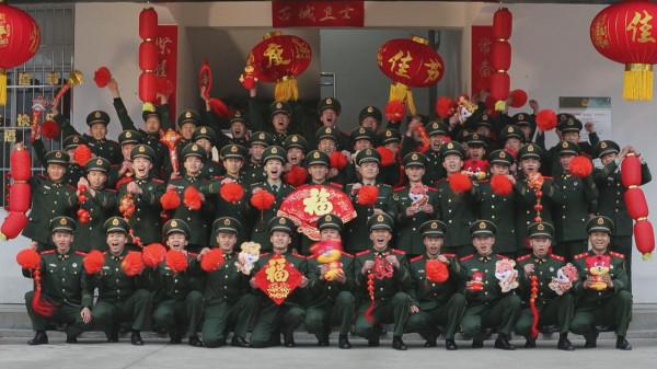 走進軍營，看兵哥哥以他們特有的方式歡慶虎年