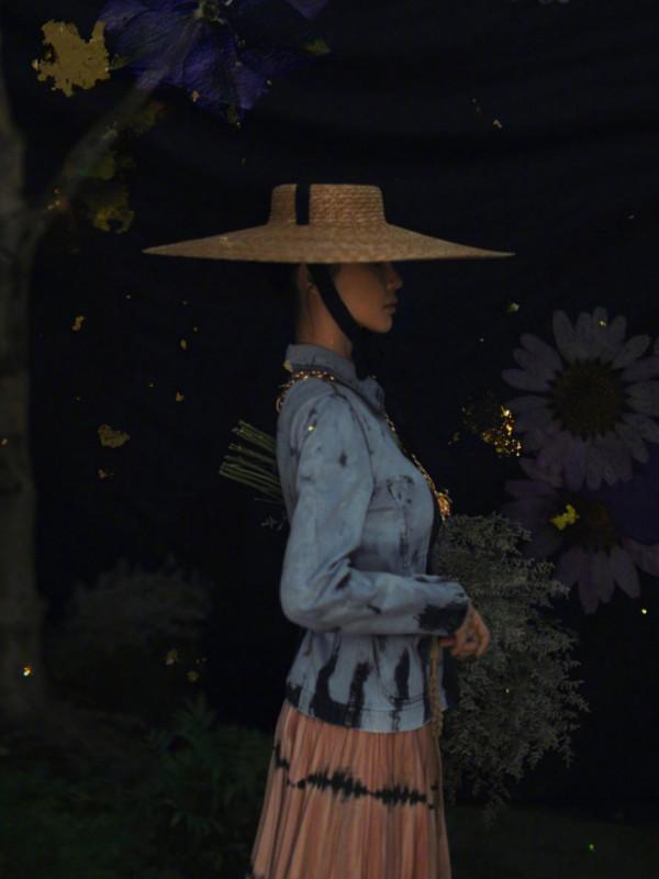 宋慧喬和Angelababy差6歲,穿百褶裙和連體褲頻頻撞衫,太驚豔 宋慧喬和Angelababy差6歲,穿百褶裙和連體褲頻頻撞衫,太驚豔