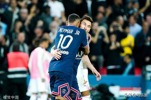 法甲-梅西主場首秀 無奈平局時早早被換下 巴黎2-1絕殺里昂