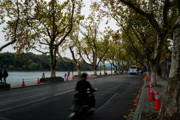 你以為是西湖,並不是真正的西湖 你以為是西湖,並不是真正的西湖