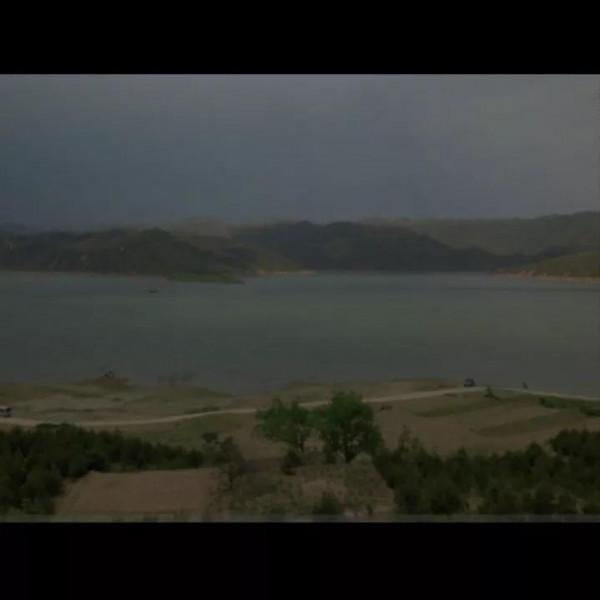 毛主席時代開拓者走路，狠抓基礎，腳踏實地，著眼後輩子孫滿堂紅