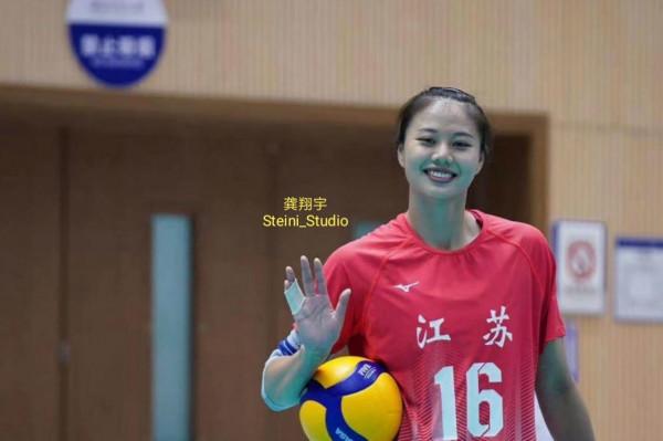 江蘇女排“上陣子弟兵”，為她們喝彩，為她們加油