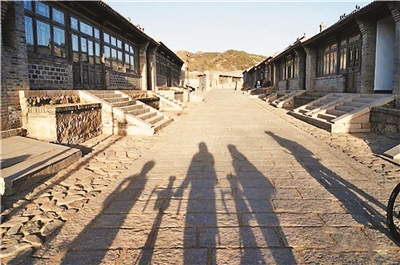 中秋小長假帶娃登長城 逛古城 賞明月 中秋小長假帶娃登長城 逛古城 賞明月