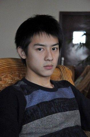 初代網紅國民校草李衝聰到中年大叔的蛻變，你記得他嗎？