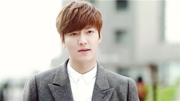 裴秀智曬27歲生日照,元氣十足少女感絕了,不愧為國民初戀 裴秀智曬27歲生日照,元氣十足少女感絕了,不愧為國民初戀