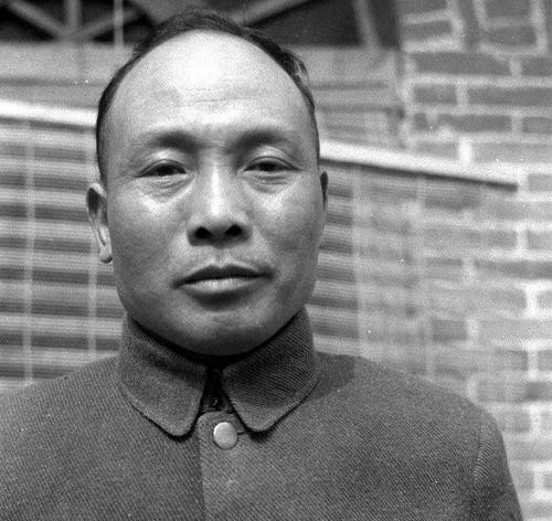 陸久之：湯恩伯身邊的地下黨，娶了蔣介石的養女，暴露後沒人敢抓