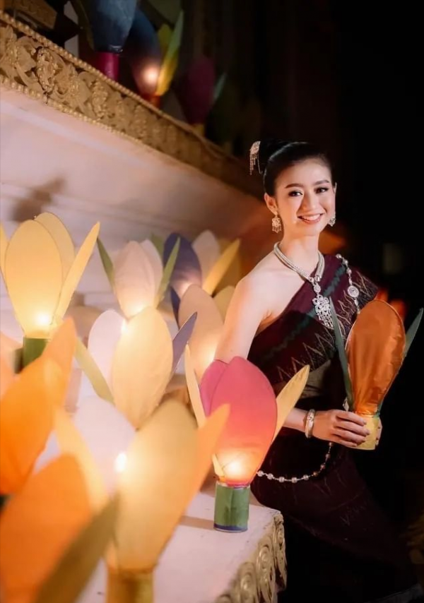 寮國今日出夏,沒有花燈的出夏節,最美的圖全都在這裡啦 寮國今日出夏,沒有花燈的出夏節,最美的圖全都在這裡啦