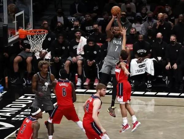 杜蘭特距離艾弗森還有多遠