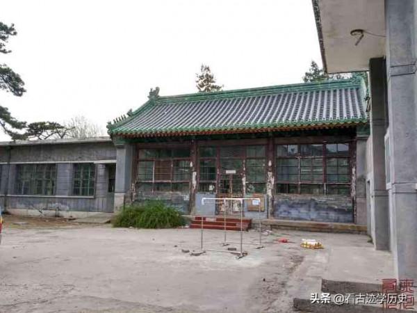 北京林業果樹研究所裡的古墓，地宮還能下，墓主是清朝郡王