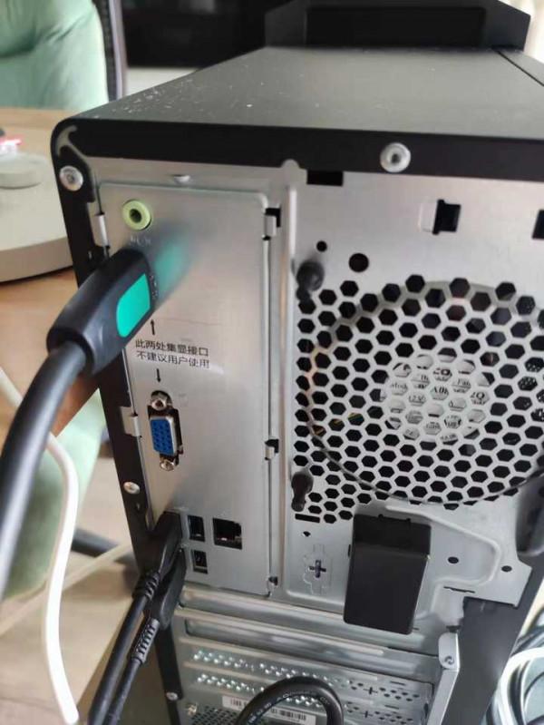 組裝機的價格買品牌機，拆卡機能買嗎？——聯想 GeekPro 開箱評測