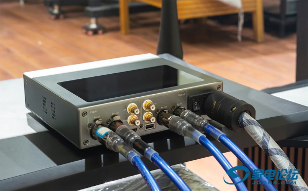 進階參考級Hi-Fi聲音標準,享聲十週年紀念版耳放/前級P1 進階參考級Hi-Fi聲音標準,享聲十週年紀念版耳放/前級P1