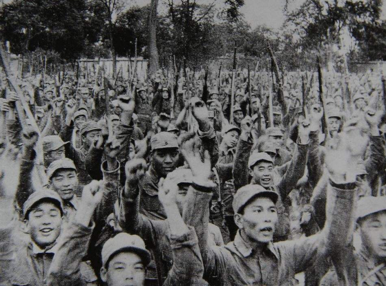 敵軍少將被俘，掏出一支派克金筆，卻引出一個感人的故事