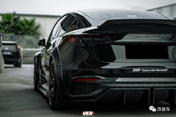 油價太貴被迫買Model 3高效能版,幫老婆磨合新車順便改裝玩玩 油價太貴被迫買Model 3高效能版,幫老婆磨合新車順便改裝玩玩