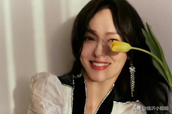 唐嫣，外貌出眾，擁有超高顏值！優雅氣質讓她美得更加高階和清冷