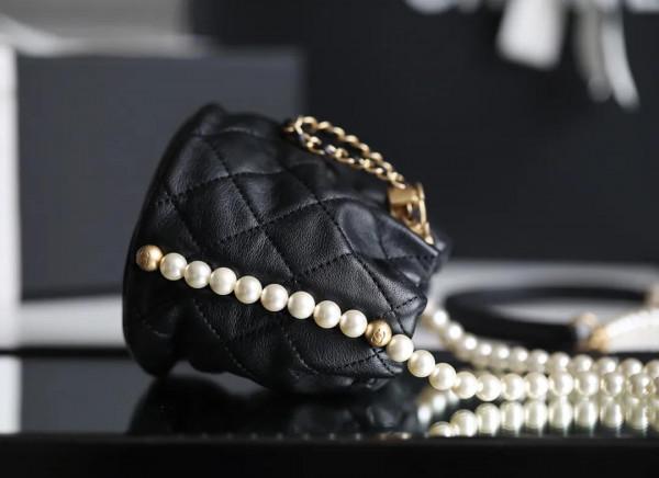 珠迷你水桶包 這樣的包包揹出去回頭率肯定高 珠迷你水桶包 這樣的包包揹出去回頭率肯定高