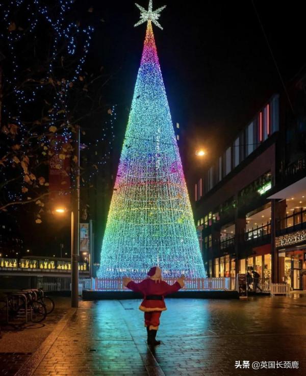 從前有一個聖誕老人，他來到倫敦度過了一個難忘的聖誕節