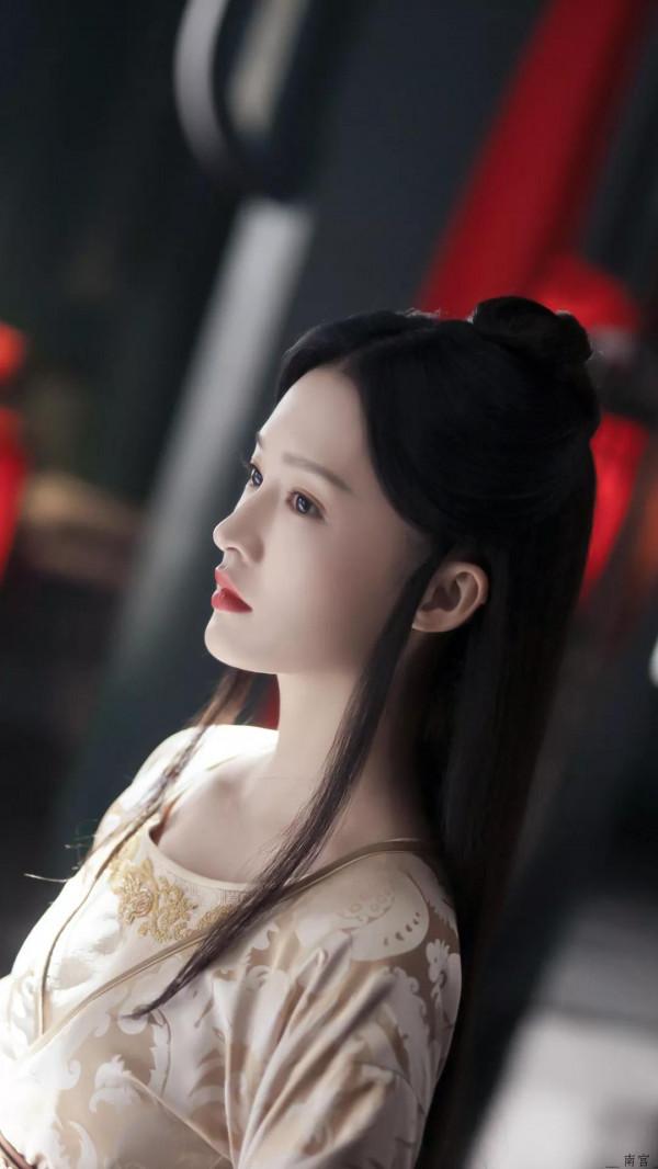 李沁唯美古裝桌布