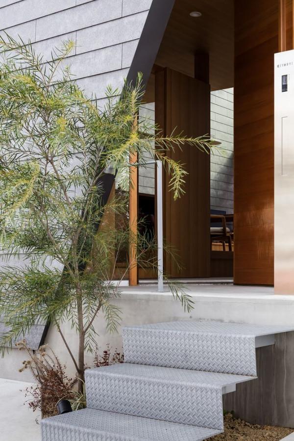 這間日本的家庭住宅,擁有很好的互動性和舒適性 這間日本的家庭住宅,擁有很好的互動性和舒適性