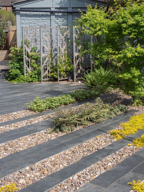 庭院地面怎麼鋪才好看？50款精緻有檔次鋪裝做法，為您提供靈感