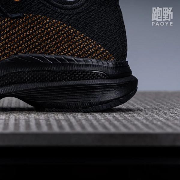 開箱Vol21031|迪桑特 X 蘭博基尼 全掌碳板 HYPER SPEED PRO 全速前進 開箱Vol21031|迪桑特 X 蘭博基尼 全掌碳板 HYPER SPEED PRO 全速前進