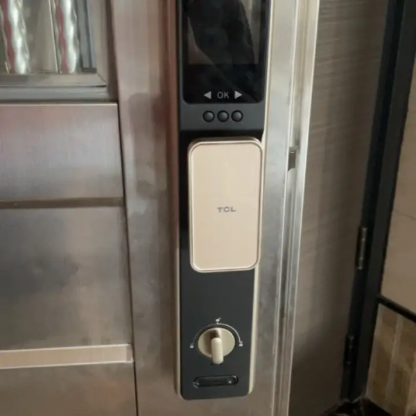 有顏有智慧，TCL AI貓眼智慧鎖保障家居安全