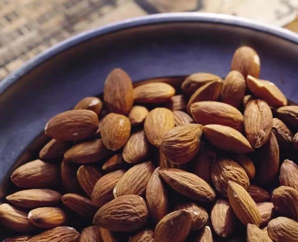 越苦越養生?苦味食物作用並沒有那麼大,多吃對身體很不好 越苦越養生?苦味食物作用並沒有那麼大,多吃對身體很不好