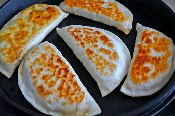 天冷了，盒子包這餡比韭菜盒子還要好吃，學會了自己在家就能做