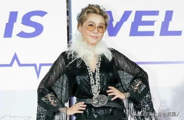 億萬家產無兒女繼承的7位明星，有人把56億捐出去，有人給養子