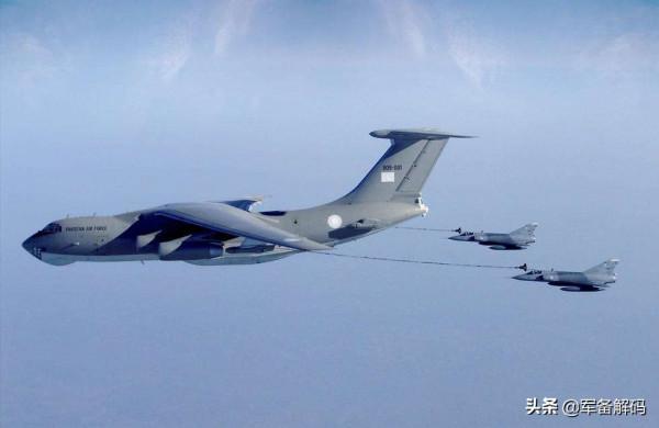 雙龍相會!巴基斯坦或迎25架殲-10、8架梟龍,三代半戰機超過印度 雙龍相會!巴基斯坦或迎25架殲-10、8架梟龍,三代半戰機超過印度
