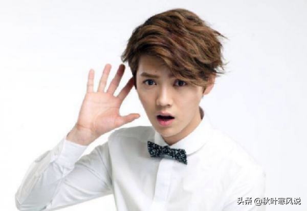 鹿晗是體育全能人才?近日又和關曉彤打羽毛球,引來粉絲圍觀 鹿晗是體育全能人才?近日又和關曉彤打羽毛球,引來粉絲圍觀