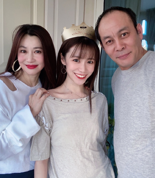 這8對幸福美滿的夫妻，有人恩愛32年，有人36歲生二胎，你知道嗎