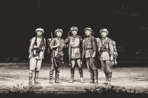 抗日戰爭時期，我軍的一對高級別將領夫婦，新婚才半年就雙雙殉國