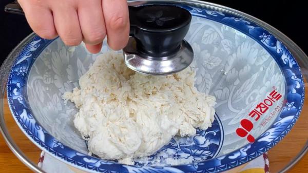 早餐別出去買了，教你簡單做家常餅，記住2個小技巧，好吃不硬