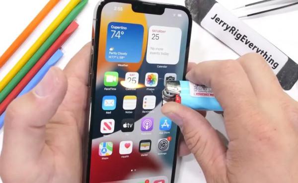 新 一代的iphone13 釋出了，你知道應該怎麼保護你的手機嗎？