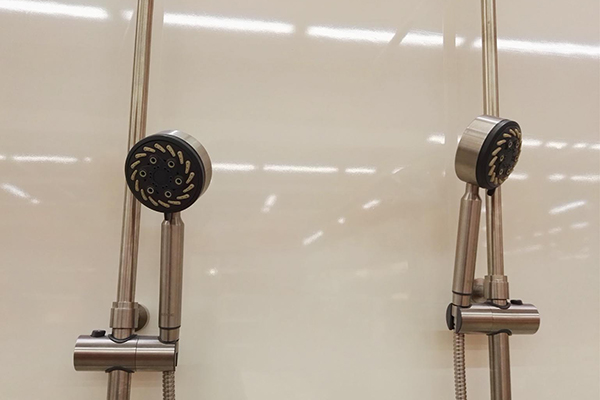 老年人摔一跤，對健康有何影響？過了50歲，要重點補充2種營養