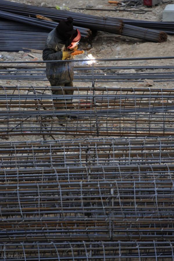 農村建房現澆頂用哪種“鋼筋”？聰明人用這種的，別被忽悠了