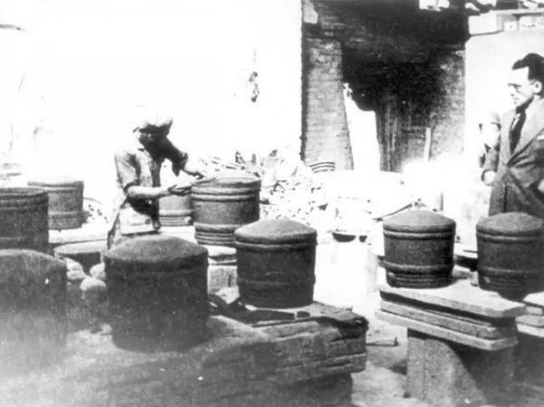 授勳結束，臺下還有一個人，周總理忙上前詢問，答：沒念我的名字