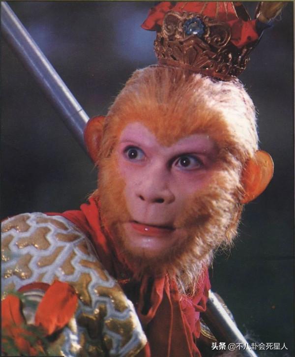 口碑一落千丈的7位中老年明星，商演直播拍爛劇，都離不開&OpenCurlyDoubleQuote;錢&rdquo;