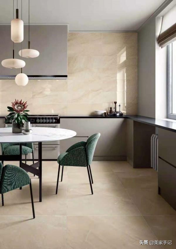 入住3年的廚房，乾淨整潔不是媳婦會收拾，而是錢都花在了刀刃上