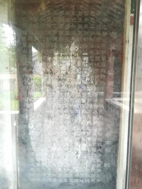 雷州有座千年古祠，全國罕見的五代石人石狗