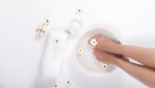 人還沒有老，腳就先開始衰老了？做好這6件事，延年益壽