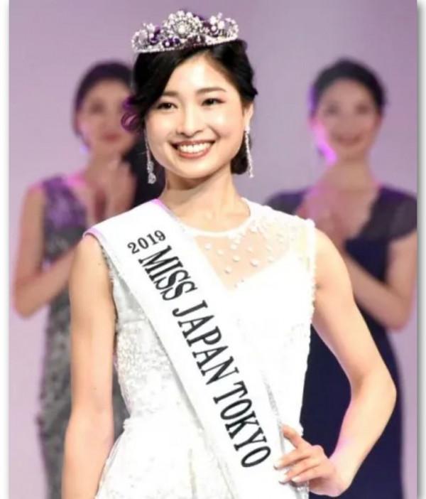 14歲女孩榮膺“全日本美少女”冠軍，網民驚歎“又一個橋本環奈”