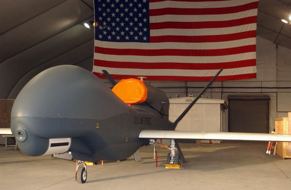 RQ-4全球鷹無人偵察機，除了昂貴，效能比你想象中更強大