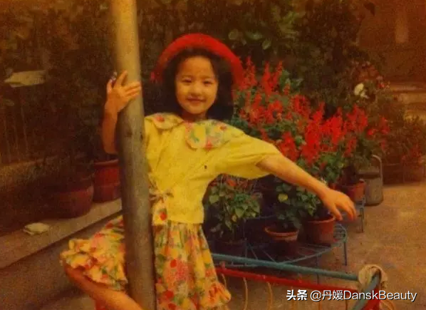 明星小時候舊照曝光！無PS，無濾鏡，我看到了真實的臉……