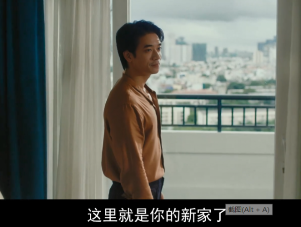 女歌星懷抱洋娃娃割腕自殺，最新越南恐怖電影，很有創意