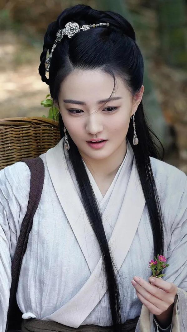 徐璐飾演的角色